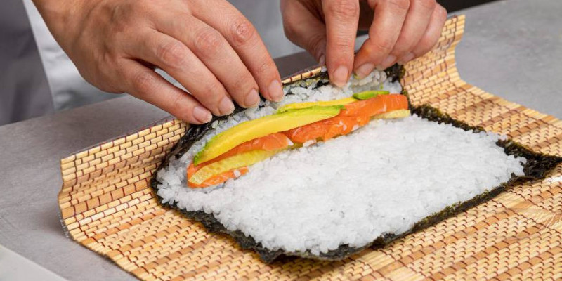 Ilustrasi makanan khas Jepang Sushi/NET 