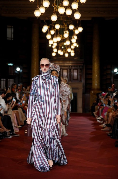 Deretan koleksi Benang Jarum berhasil pukau penikmat fesyen dunia di London Fashion Week SS 23/24 di London, Inggris/Ist