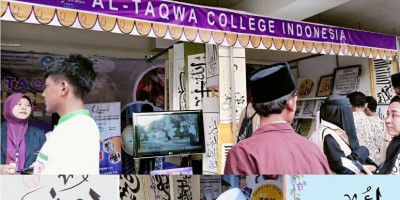 Al-Taqwa College Indonesia di Islamic Book Fair 2023:  Promosikan Pendidikan Islam dengan Kurikulum Cambridge International dan Seni Kaligrafi yang Diserbu Pengunjung