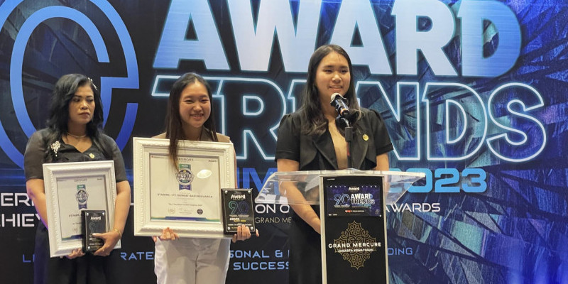 Starinc baru saja mendapatkan penghargaan dari Indonesia Award Magazine sebagai the most trusted brand/Ist