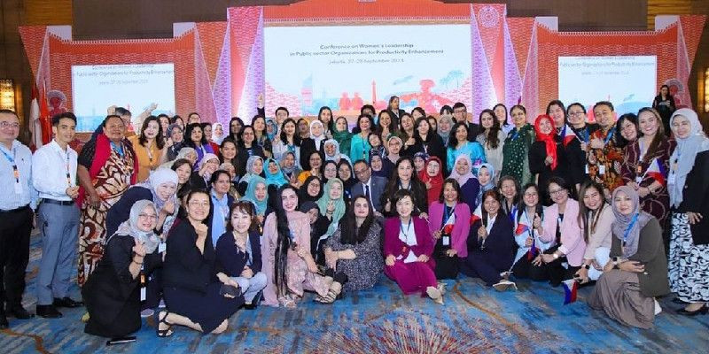 Menaker bersama peserta Conference on Women’s Leadership in Public Sector Organizations for Productivity Enhancement/Kemnaker