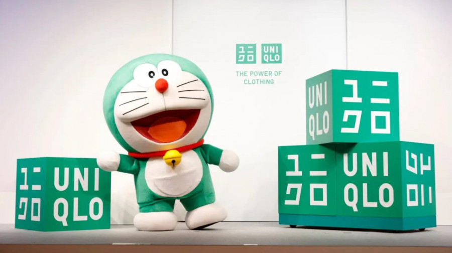 Di tangan Uniqlo, Doraemon berubah warna menjadi hijau/Dok Uniqlo