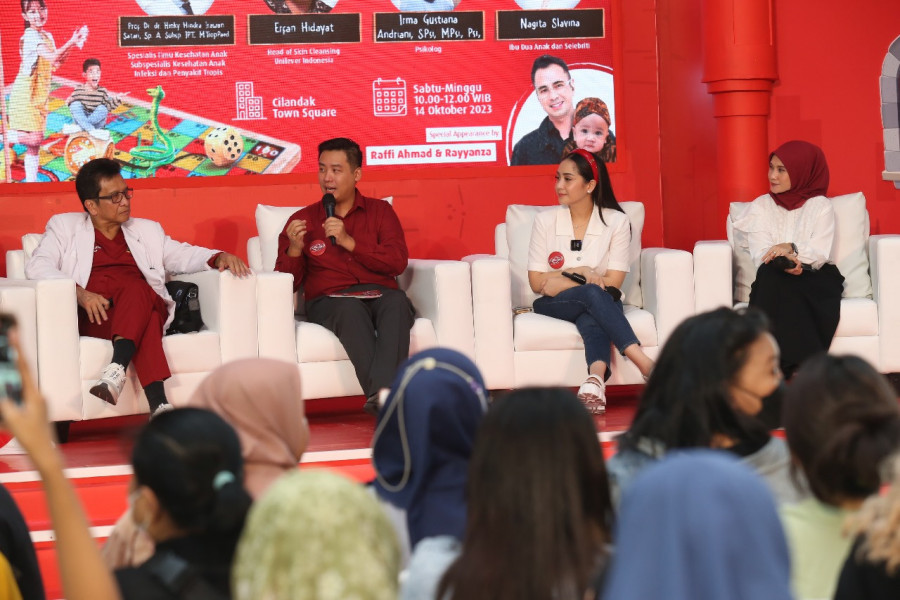 Para pembicara dalam konferensi pers edukasi CTPS Lifebuoy di Cilandak Town Square, Sabtu (14/10)/Dok Lifebuoy