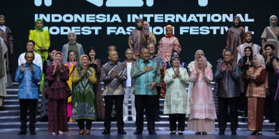 Gubernur Bank Indonesia Perry Warjiyo Resmi Membuka IN2MF 2023: Siap Jadikan <i>Modest</i> <i>Fashion</i> Indonesia yang Terbaik di Dunia 