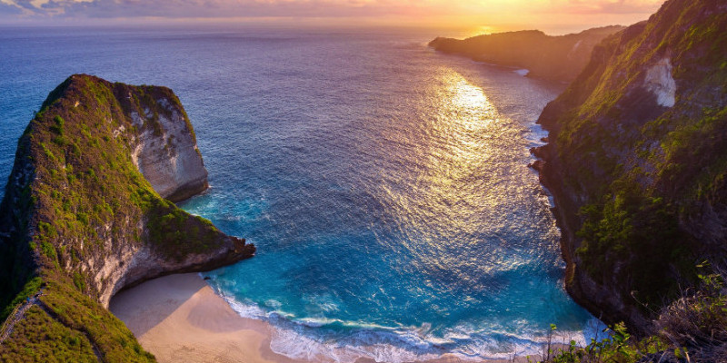 Pantai Kelingking, Nusa Penida Bali/Freepik