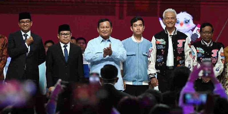 Tiga pasangan calon presiden dan wakil presiden dalam Debat Capres Ketiga (4/2)/ANTARA