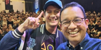 Anies Baswedan Menjawab Pertanyaan Juara Free Fire World Cup 2019 Manay tentang Upaya Memajukan Ekosistem E-Sport di Indonesia