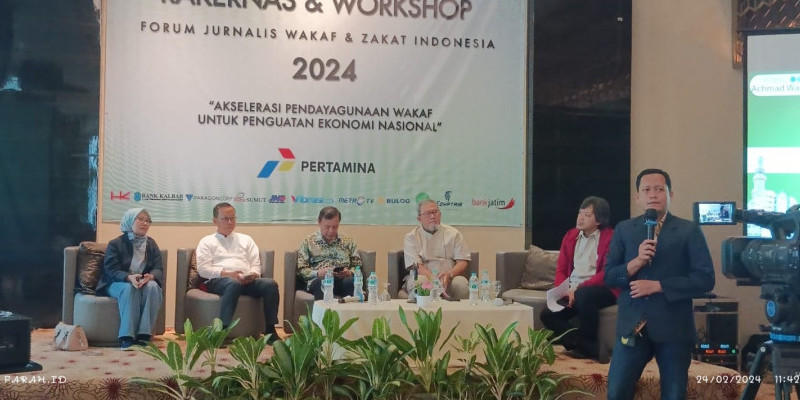 Para pembicara di Rakernas dan Workshop Forum Jurnalis Wakaf dan Zakat Indonesia (Forjukafi), AOne Hotel Jakarta, Sabtu (24/2/2024)/Farah.id