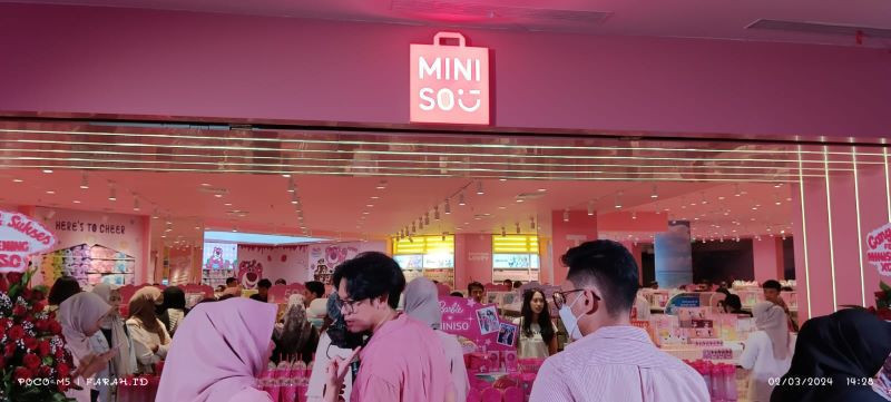 Miniso Pink hadir di Bintaro Jaya Exchange 2, Bintaro, Tangerang Selatan, Sabtu (2/3/2024)/Farah.id
