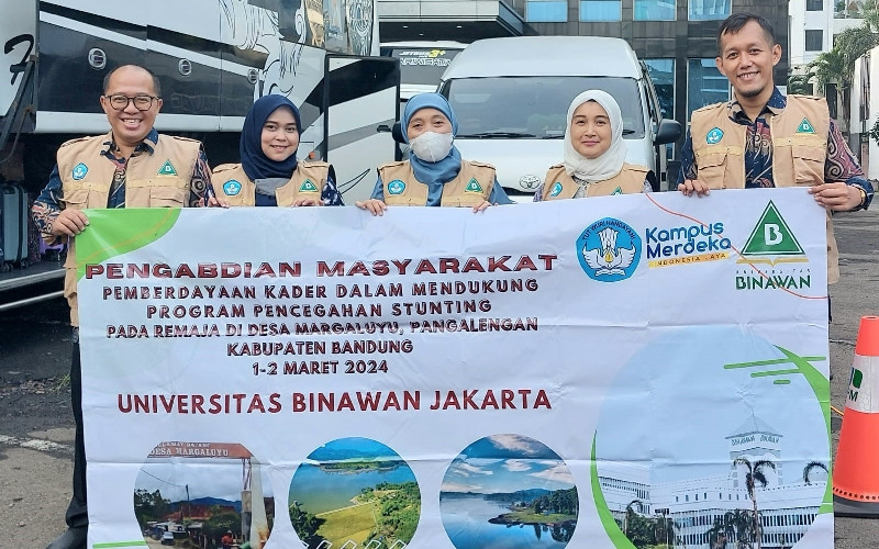 5 dosen Universitas Binawan yang ikut Pengabdian Masyarakat Kolaborasi di Desa Margaluyu/Dok. Binawan