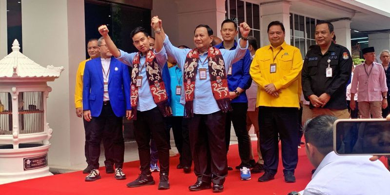 Prabowo-Gibran saat mendaftar sebagai pasangan Capres-Cawapres di KPU/RMOL