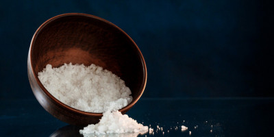 Apakah Pasien Diabetes Perlu Mengkhawatirkan Kadar Garam dalam Makanan?