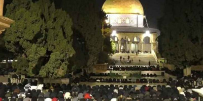 Salat Tarawih di Masjid Al-Aqsa Diikuti 50 Ribu Jemaah Palestina