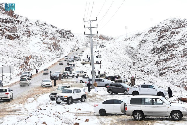 Jabal Al-Lawz saat tertutup salju/SPA