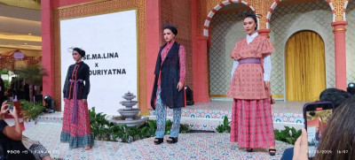 Keluar dari Zona Nyaman, Dana Duriyatna Persembahkan “Sakura” di Ramadan Runway 2024