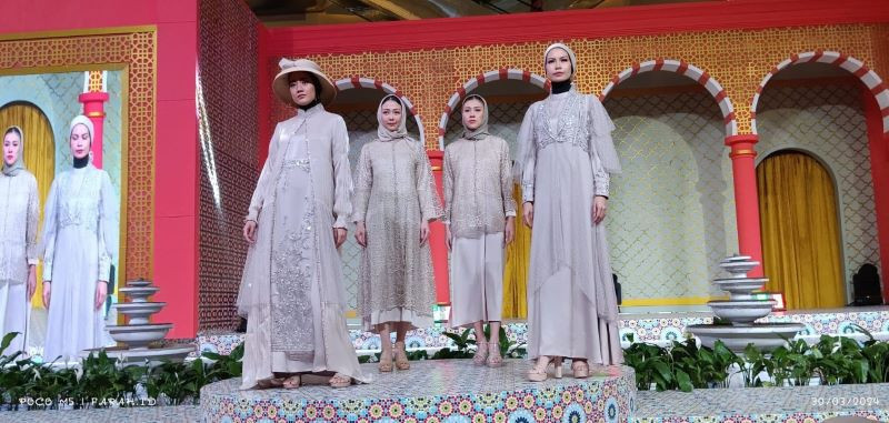 Koleksi para desainer yang tampil di hari ketiga Ramadan Runway Kota Kasablanka, Jakarta/Farah.id