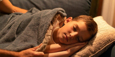 Pastikan Si Kecil Tidur Rutin Sebelum Pukul 9 Malam, Apa Alasannya?