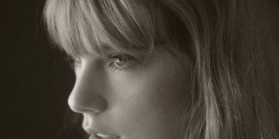 Taylor Swift (Lagi-Lagi) Cetak Sejumlah Rekor Lewat Album Terbarunya, <i>The Tortured Poets Department</i>