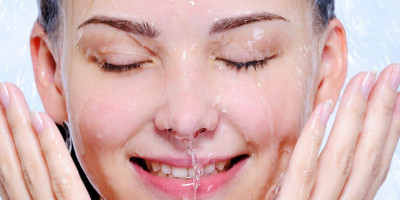 Jangan Terlalu Sering Mencuci Muka, Ini 5 dampak Buruknya