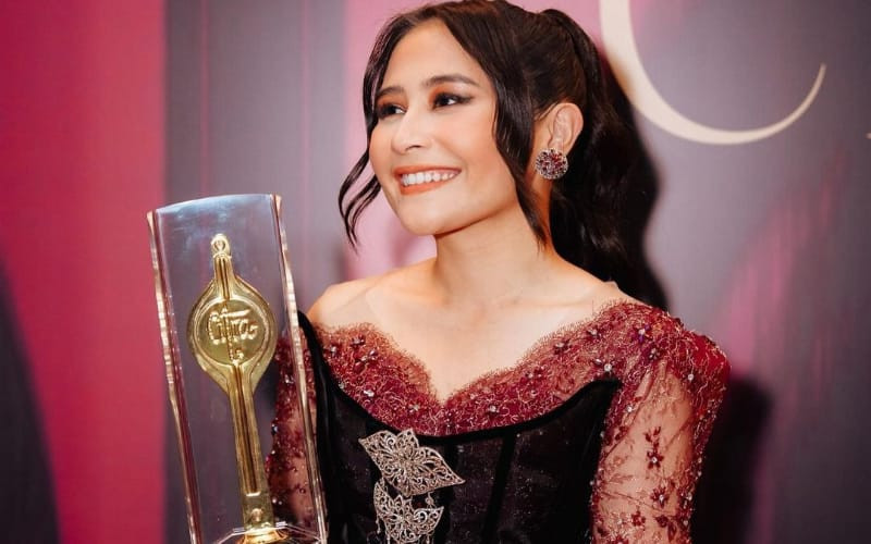 Prilly, aktris multitalenta/Instagram @prillylatuconsina96