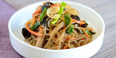 Hidangan Unik Khas Korea Selatan Itu Bernama “Japchae”