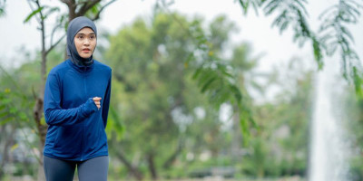 Tetap Berlari Saat Puasa? Ini 3 Tips Sehat dari Dokter