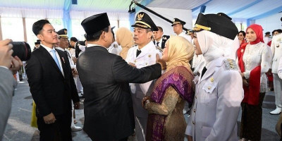Bupati Lahat Bursah Zarnubi Ajak Masyarakat Tingkatkan Keimanan dengan Salat Berjemaah