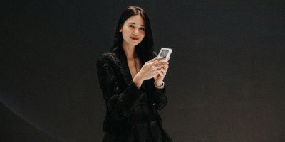 Ini <i>Smartphone</i> Andalan Laura Basuki untuk Produktif dan Kreatif di Hari Super Sibuk
