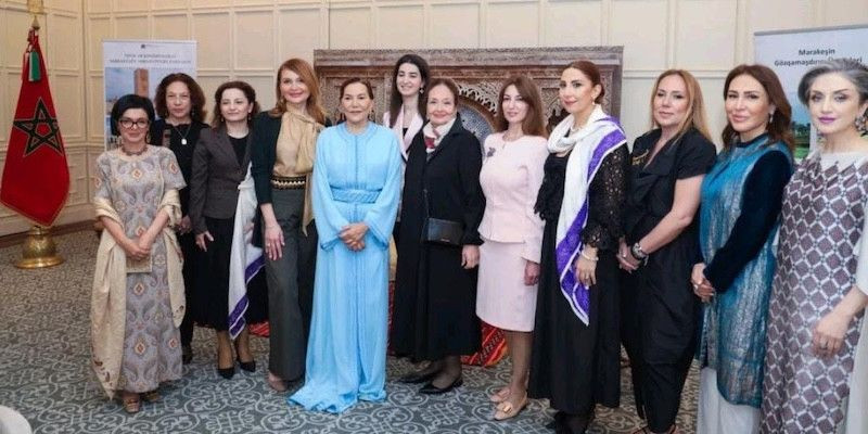 Putri Lalla Hasnaa dan Brigitte Macron di selara Rapat Dewan Teater Kerajaan di Rabat./MAP 
