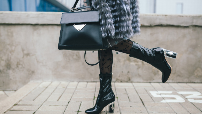 Ilustrasi sepatu boots yang fashionable. (Freepik)