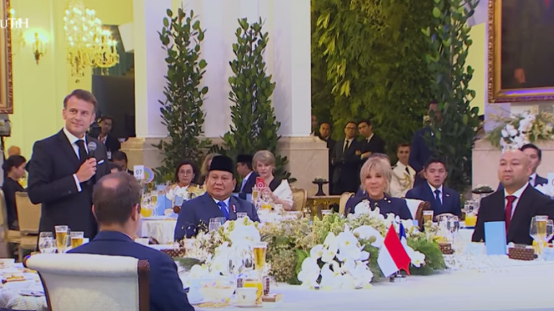 Jamuan makan malam Presiden Prancis Emmanuel Macron dan First Lady di Istana Negara (28/5). (Tangkapan layar YouTube Sekretariat Presiden)