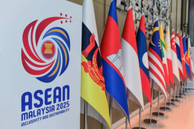 Bendera negara-negara ASEAN di ASEAN Malaysia 2025. (Ist)