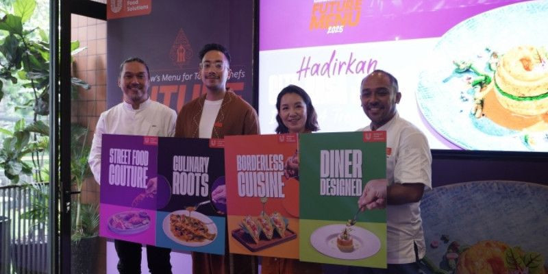 Peluncuran “Future Menu 2025 (Ki-Ka): Chef Ron Tokilov, Raditya Beer, Vangie Hu, dan Chef Gun Gun Handayana.