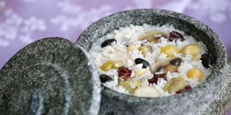 Nasi lezat bergizi Yeongyang Dolsot Bab (Korea.net)