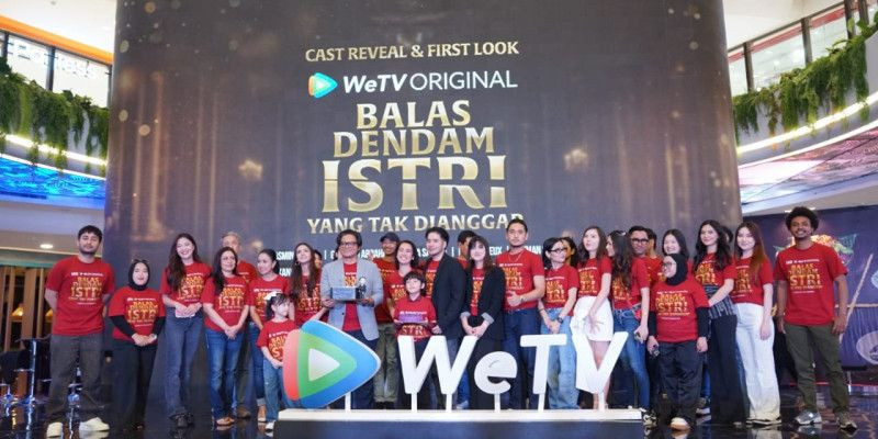 Cast reveal & first look 