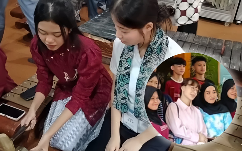 Pelajar Korea belajar gamelan di SMAN 2 Batang. (Instagram/@sman2batang)