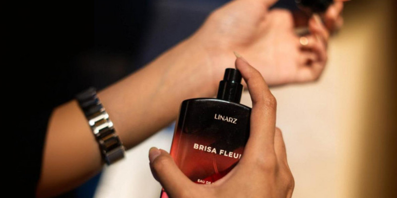 Industri parfum lokal kian semarak dengan hadirnya Linarz. (Ist)