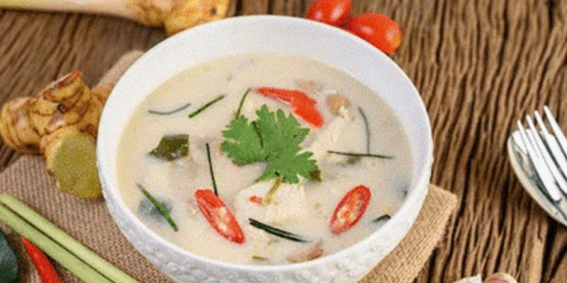 Sup Tom Kha Gai (Pinterest)