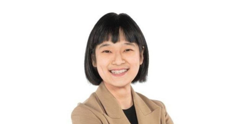Catherine Hindra Sutjahyo (theiconomics)