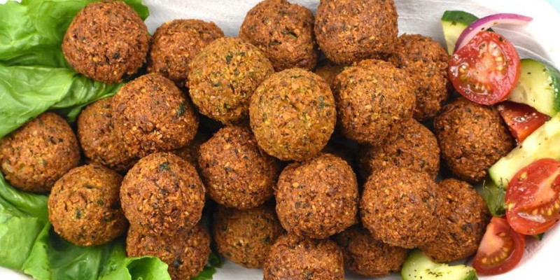 Camilan ala masyarakat Timur Tengah, falafel. (Pinterest)