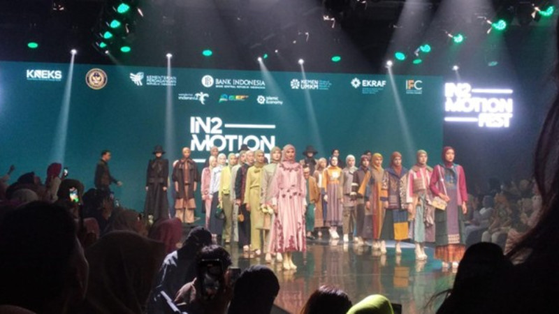 Fashion parade IN2MOTIONFEST 2025 hari ke-4 di JIEXpo Kemayoran Jakarta Pusat. (FARAH)