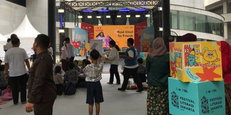 Salah satu spot Festival Literasi Jakarta 2025 di TIM. (FARAH) Salah satu spot Festival Literasi Jakarta 2025 di TIM. (FARAH)
